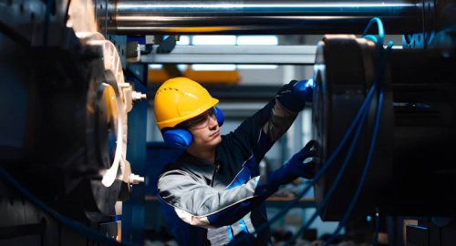 Produzione industriale italiana in calo a maggio: segnali contrastanti